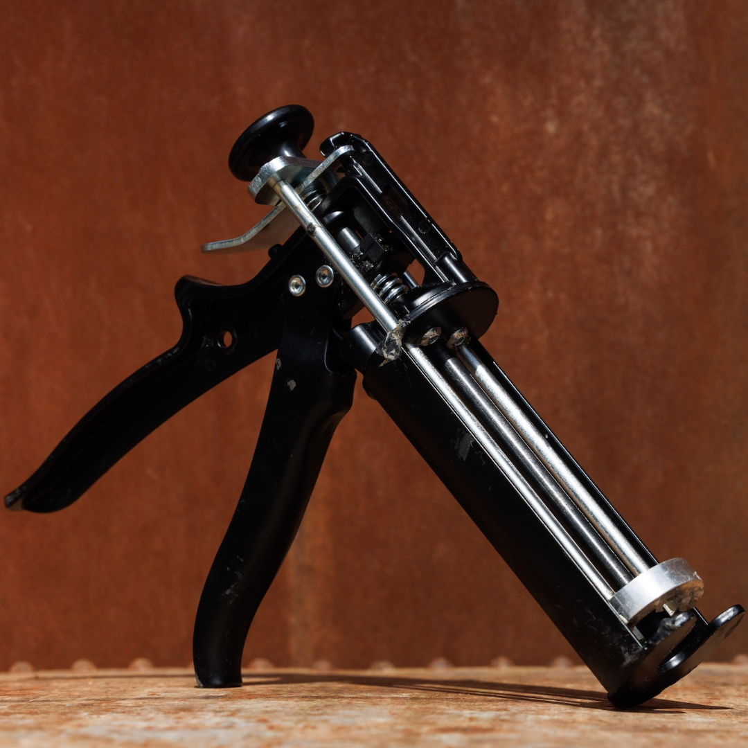 EasyCare HoofLox Acrylic Application Gun  - 150ml 1
