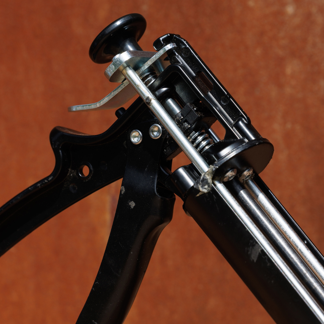 EasyCare HoofLox Acrylic Application Gun  - 150ml - Handle